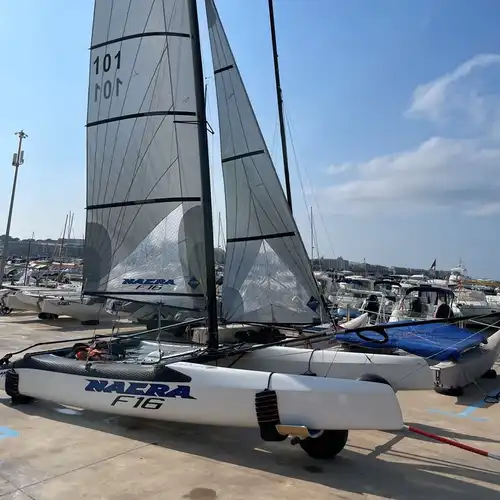 vend F16 NACRA