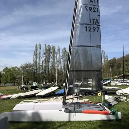 Voiles pour Classe A à vendre à Roma