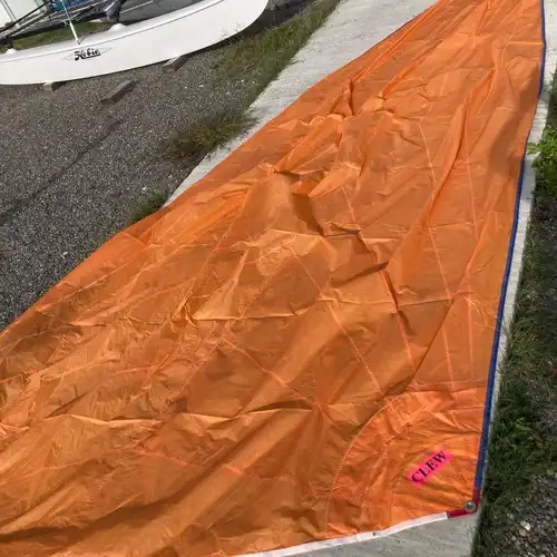 spi de Hobie Cat 16 à Bordeaux