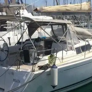 Yacht charter Dufour 375 GL - Var